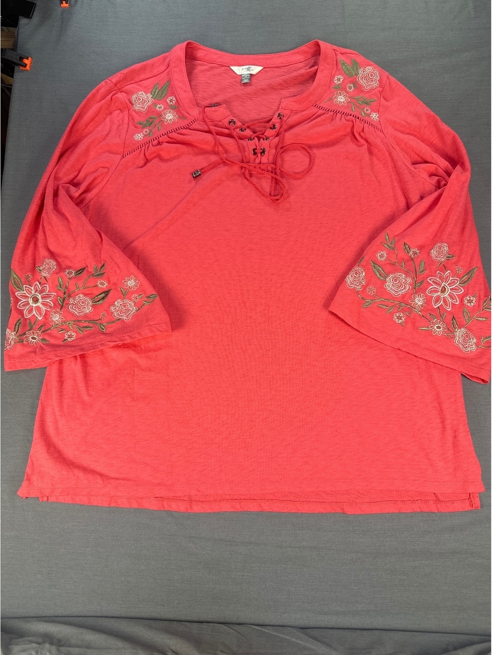 Terra & Sky Women's 2X Pink Lace-Up Embroidered Blouse, Very Good Condition